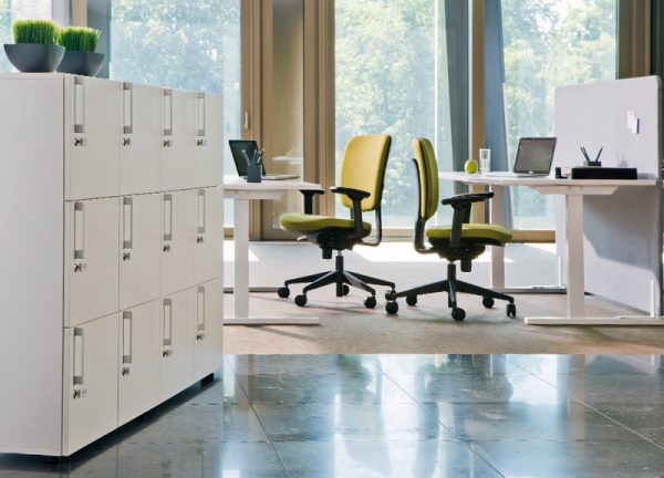 T-Easy skrivebord. Bordplate: Eik - Bilde 4