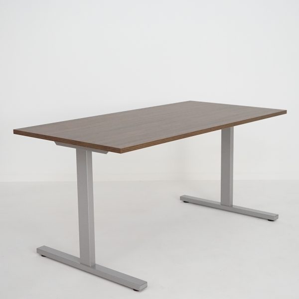 T-Easy skrivebord. Bordplate: Dark Walnut - Bilde 2