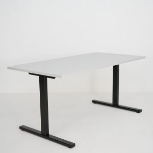 T-Easy skrivebord. Bordplate: Grå