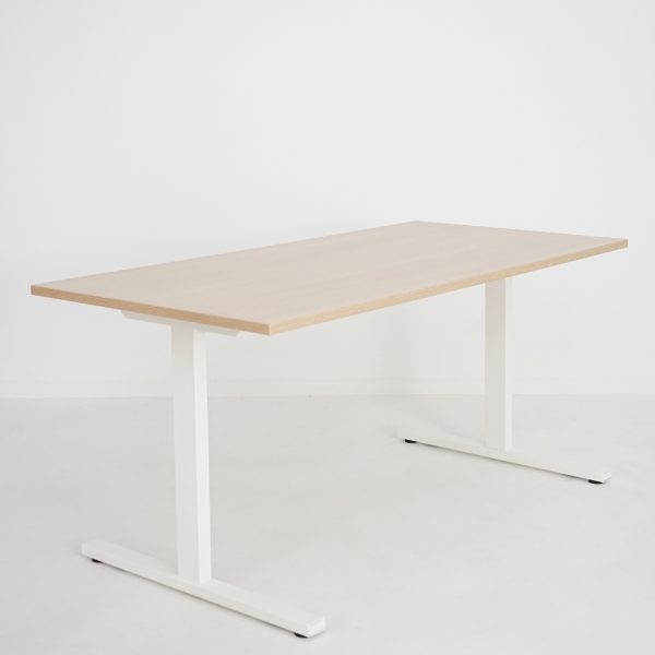 T-Easy skrivebord. Bordplate: Hvit Eik - Bilde 3