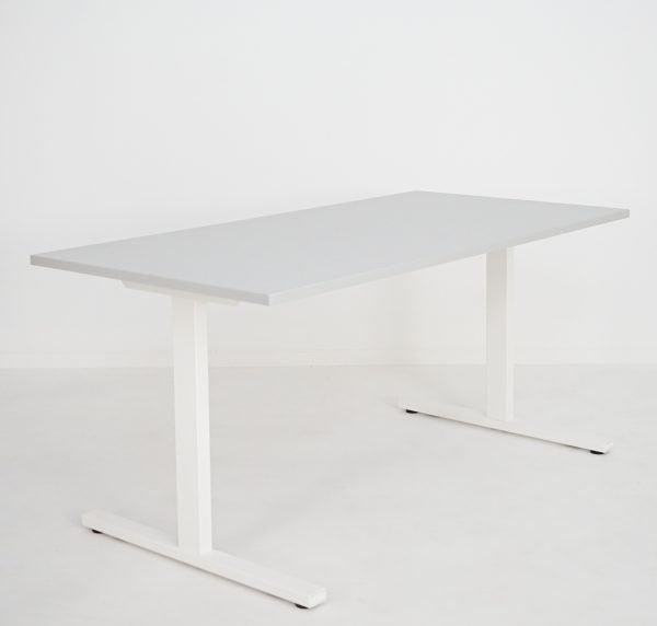 T-Easy skrivebord. Bordplate: Grå - Bilde 3