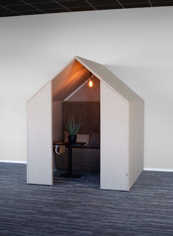 The Hut med frontskjemer