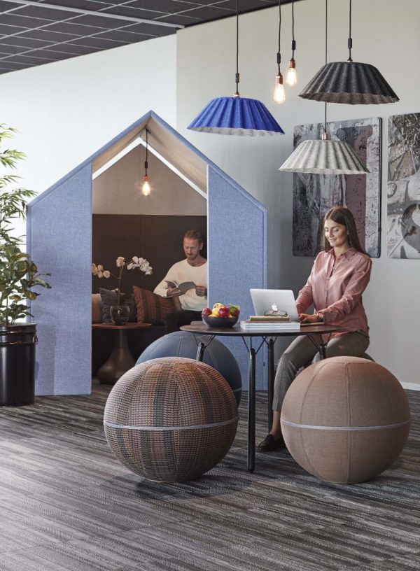 The Hut med frontskjemer - Bilde 2