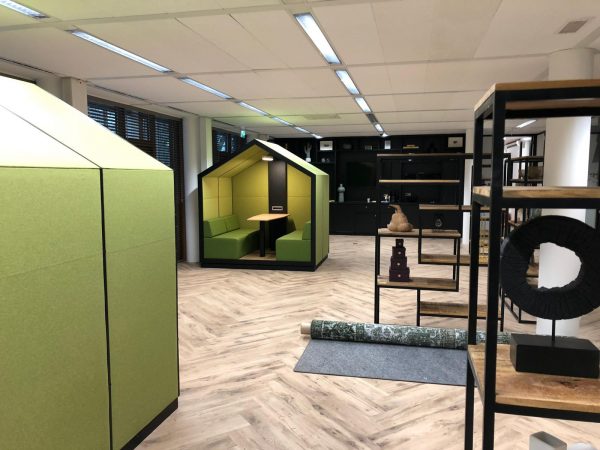 ThreeHouse sitting four - Bilde 4