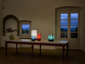 CHOU SHORT bordlampe