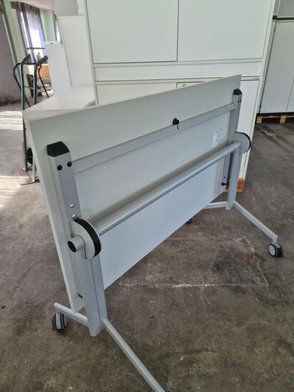 Kinnarps Foldex Flip-top bord. Under halv pris - som nye. - Bilde 2