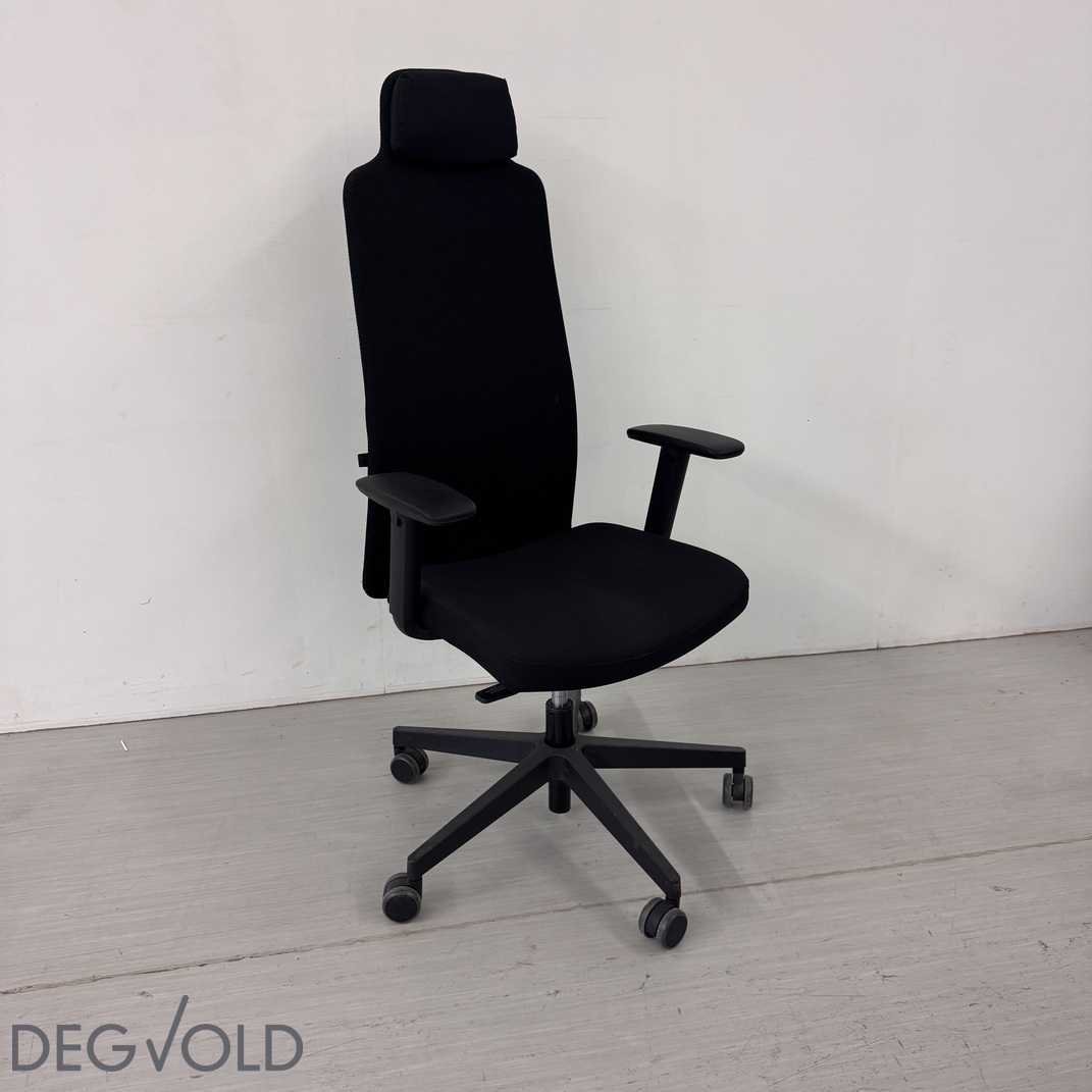 Mike kontorstol. Demostol